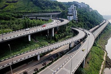 《绝地潜兵2》新债券”法律铁腕“更新 致敬经典科幻电影《特警判官》《机械战警》